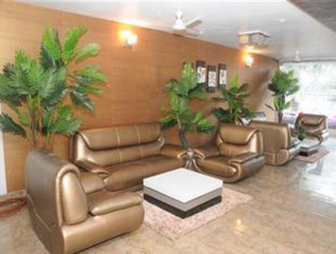 Royal Inn Ankleshwar ภายนอก รูปภาพ