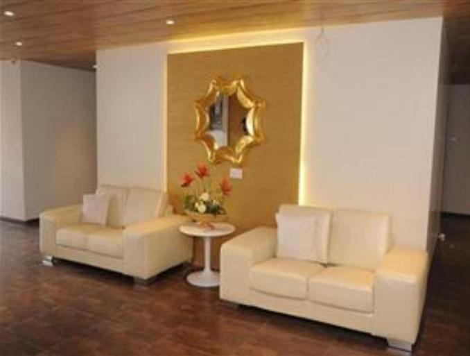 Royal Inn Ankleshwar ภายนอก รูปภาพ